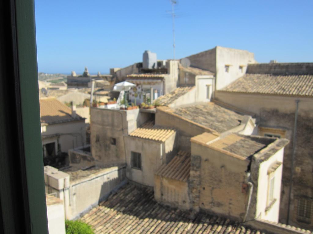 Kalote' On The Roof Apartments Noto Chambre photo