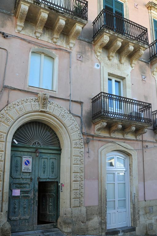 Kalote' On The Roof Apartments Noto Extérieur photo